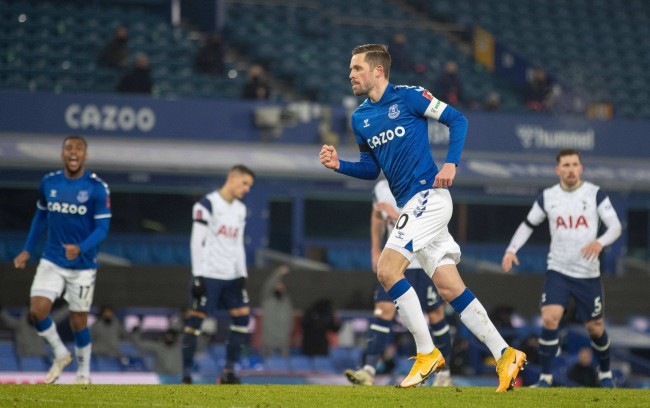 新鹏城vs河南:4外援PK5外援,季家葆、周缘德、叶力江出战.