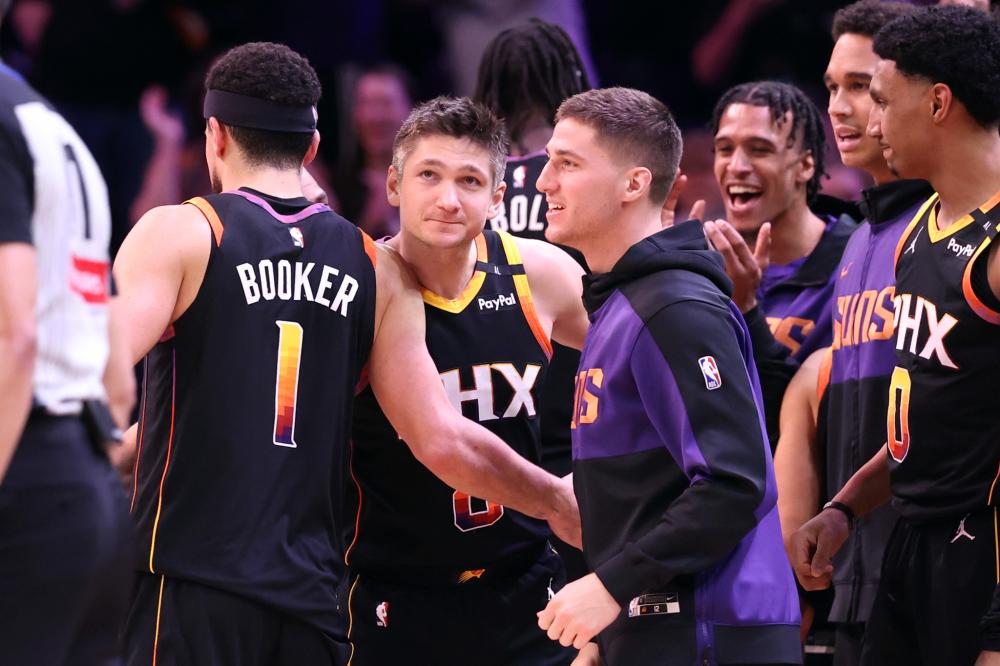 她的横空出 她的横空出