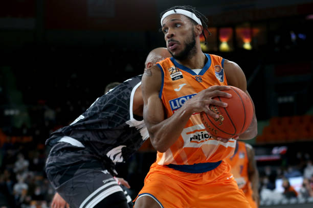 逆境中凭借 逆境中凭借