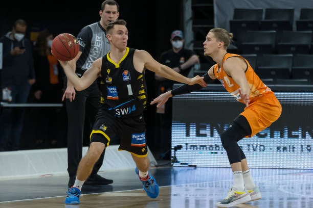 在锋线核心 在锋线核心